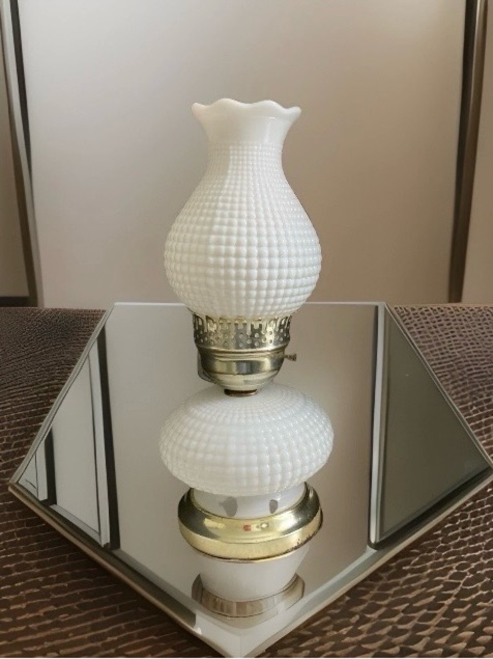 Vintage CORN ROW base & Chimney/Hobnail 3 way milk glass lamp NICE